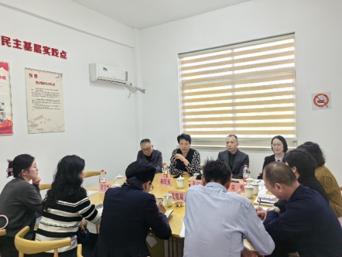 区人大常委会副主任陶夏芳赴金泽镇爱国村践行全过程人民民主基层实践点督办代表建议