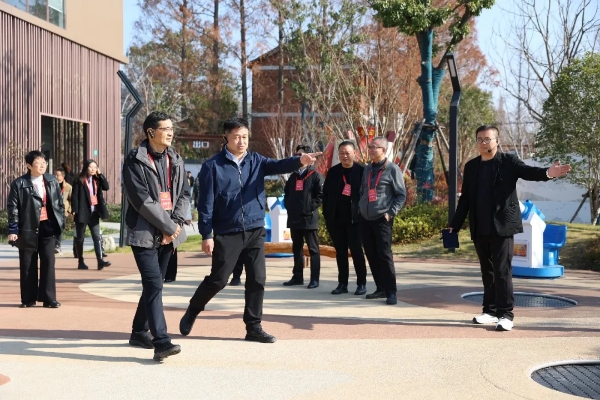 1219_104800_198.jpg 1218D.jpg