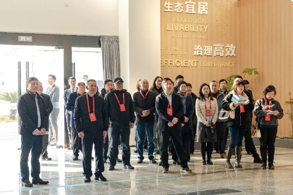 1219_104820_750.jpg 1218E.jpg