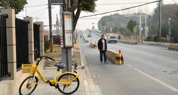 1231_110209_242.jpg 1230华新B.jpg