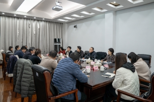 区人大常委会副主任陶夏芳来香花桥街道联系走访区人大代表