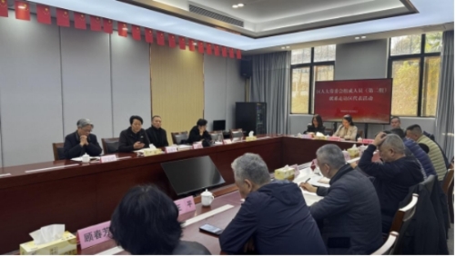 区人大常委会副主任陶夏芳赴徐泾镇联系走访区人大代表