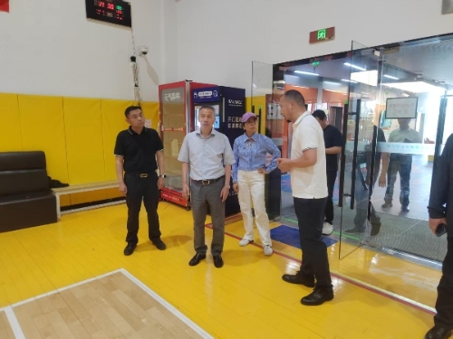 区人大常委会副主任高健赴徐泾镇调研